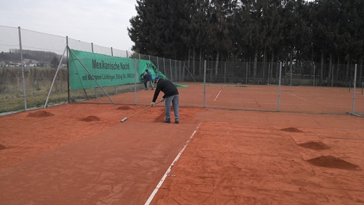 Auswintern der Tennispltze 2015