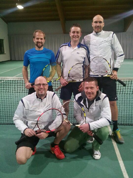 Foto Herrenmannschaft - Meister der Winterrunde 2015/2016